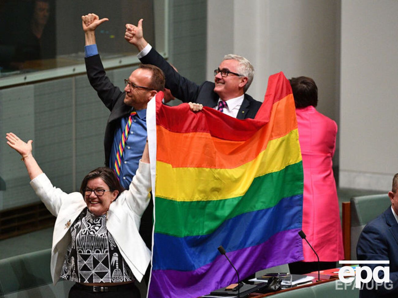 Парламентарии поддержали равные права на брак для вех австралийцев