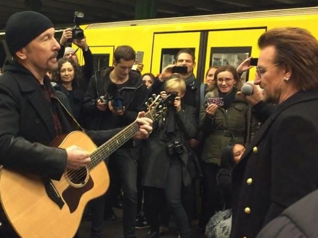 U2 спели на линии берлинского метро с таким же названием