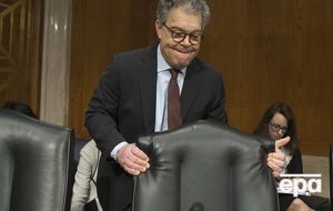 Франкен является сенатором от Миннесоты уже девять лет