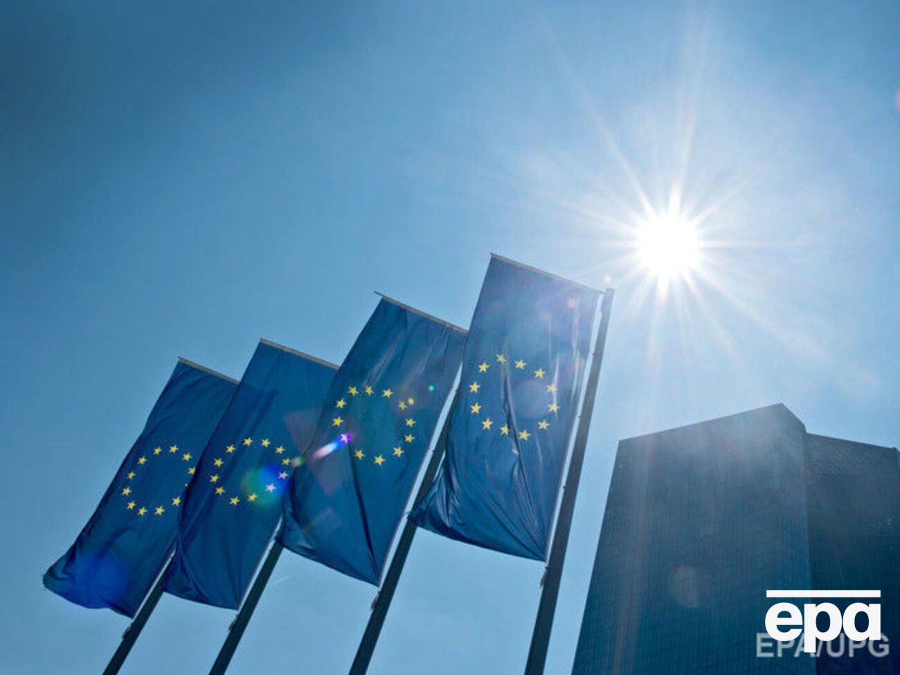 Брюссель детализирует условия получения Украиной очередного транша, заявили источники издания