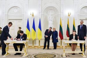 Порошенко і Грібаускайте підтвердили важливість двостороннього співробітництва у сфері оборони і безпеки