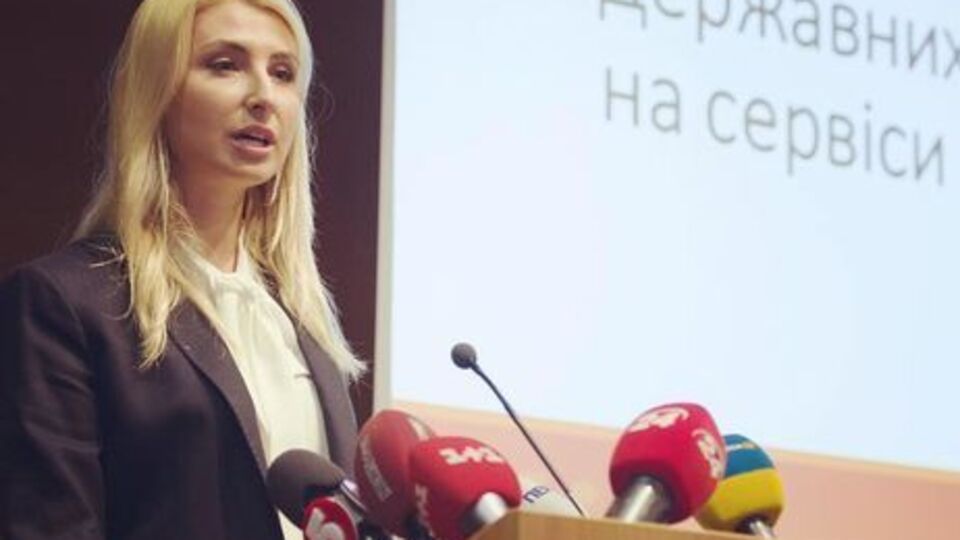 Бернацкая: Когда сотрудник Минюста пыталась вызвать адвокатов, их никто не захотел ждать, а когда они прибыли, их не хотели пускать, толкали их