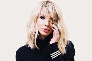 Loboda показала момент вручення їй премії "Муз-ТВ"