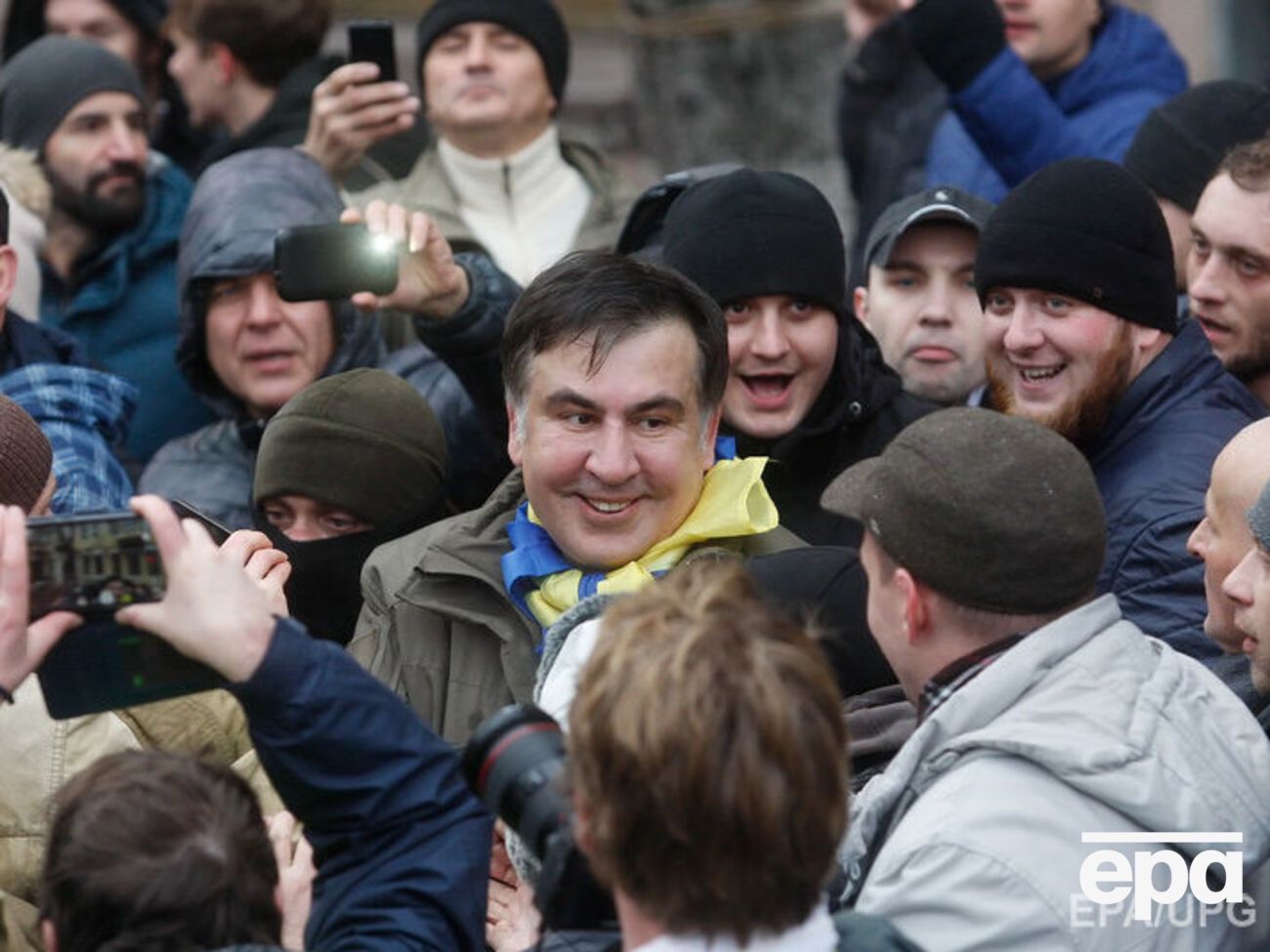 Під час першого затримання Саакашвілі вдалося звільнитися завдяки своїм прихильникам