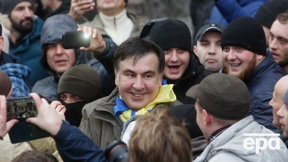 Під час першого затримання Саакашвілі вдалося звільнитися завдяки своїм прихильникам