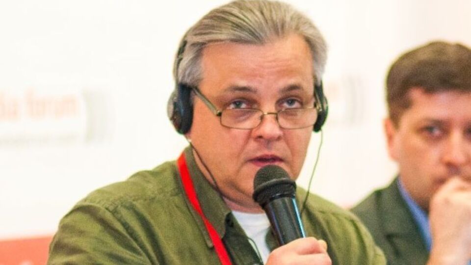 Рахманін: Путіну залишається тільки спостерігати, як два його вороги відчайдушно намагаються зіштовхнути один одного з політичного даху