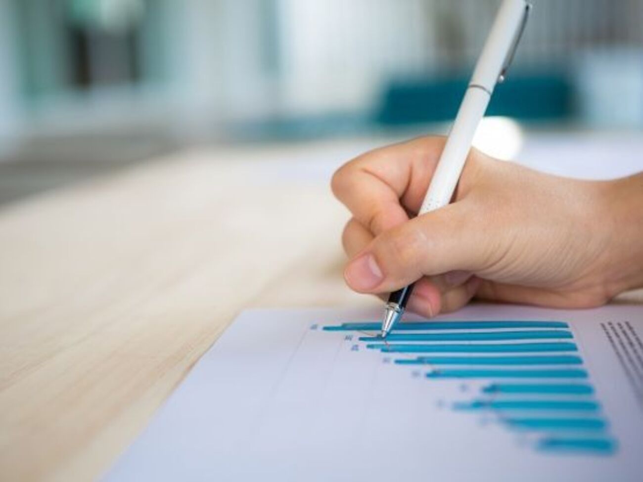 Найбагатші люди країни насправді жебраки, стверджує портал