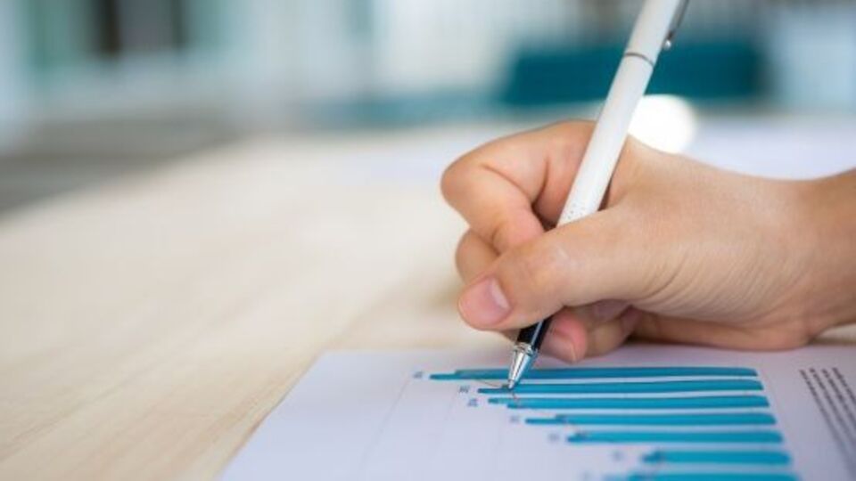 Найбагатші люди країни насправді жебраки, стверджує портал