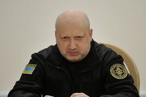 Турчинов: Кремль предпочитает удерживать несогласных с оккупацией Крыма за решеткой