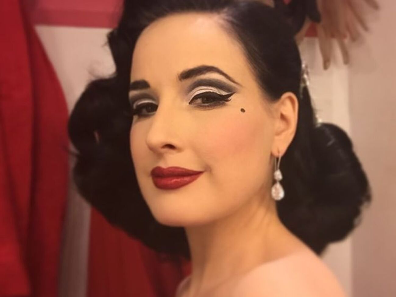 Дита фон Тиз:&nbsp;Подумала, что было бы интересно поиграть со стилем и моим натуральным светлым цветом волос