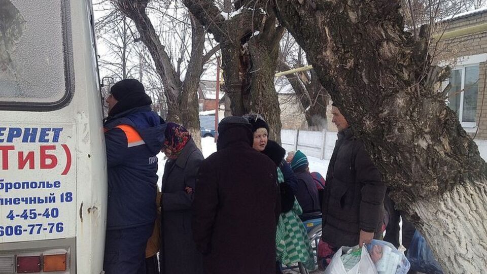 Жителів Авдіївки тимчасово перевезли в Білецьке, Святогірськ, Маріуполь, Покровськ і Костянтинівку