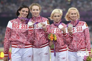 Всю российскую четверку лишат наград из-за пойманной на допинге Кривошапко (вторая слева)