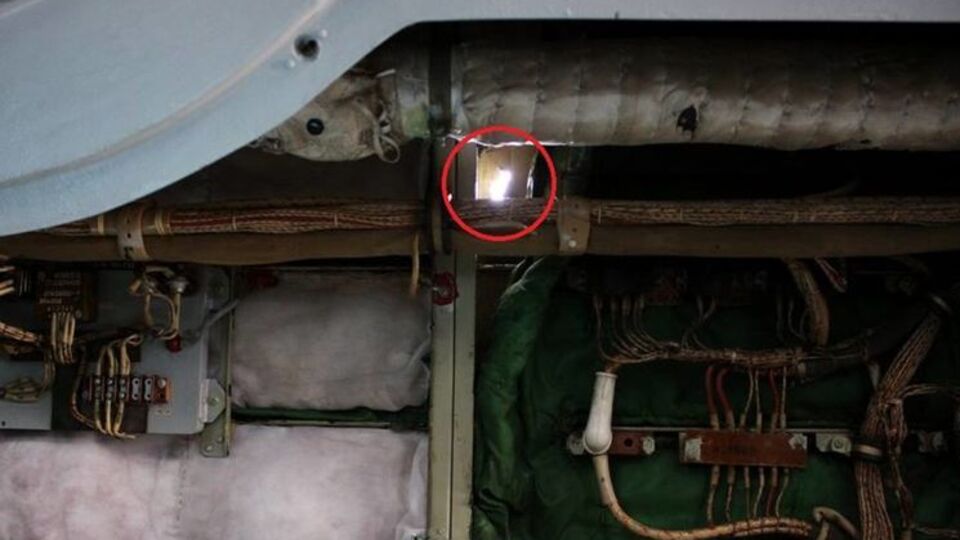 Транспортний літак ВМС України Ан-26 обстріляли сьогодні зі стрілецької зброї