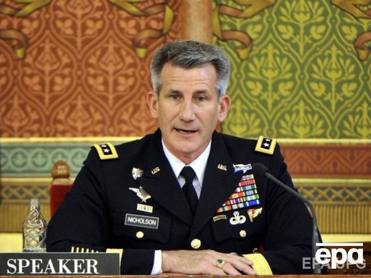 Генерал США Джон Николсон утверждает, что Россия работает над узакониванием движения "Талибан"