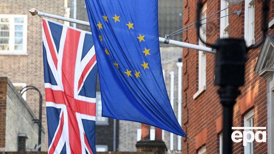 Переговорщики по Brexit договорились о меньшей компенсации от Великобритании, чем хотели Франция и Германия