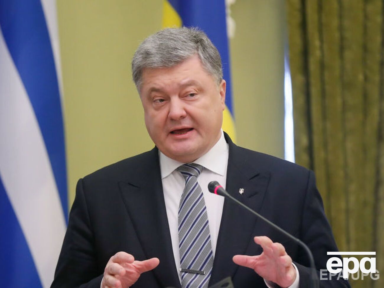 Порошенко: На ремонт доріг направлять 50% понадпланових надходжень від митниці