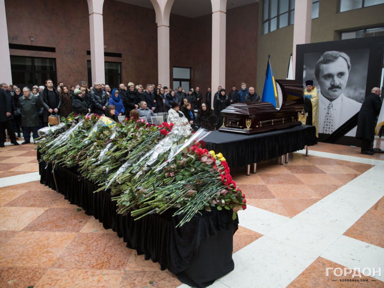 Церемония прощания с Виктором Чановым прошла на НСК "Олимпийский"