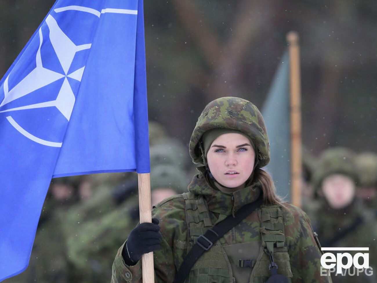 Треть украинцев видят в НАТО защиту