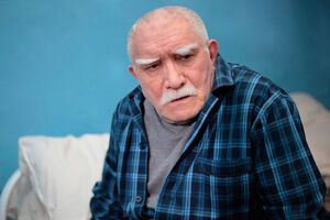 Джигарханян признался, что от его бывшей жены заболевание передалось их дочери