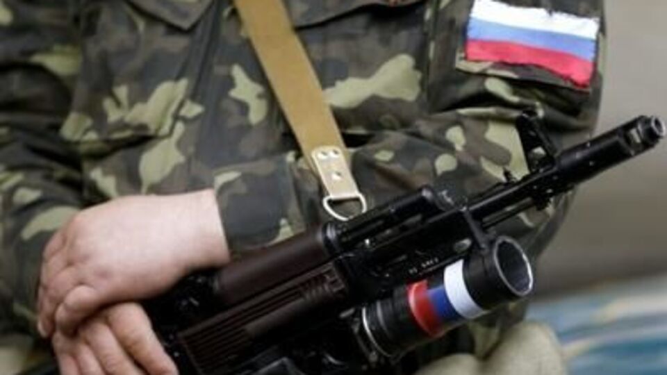Розвідка: БМП бойовиків наїхала на авто цивільних осіб