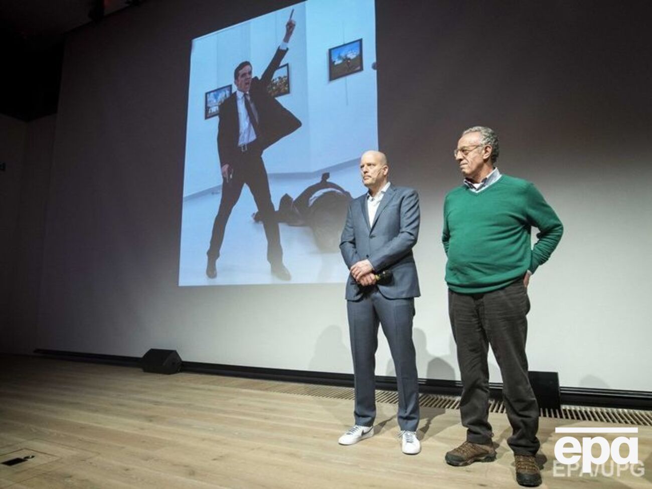 Главный приз получило фото убийства российского посла