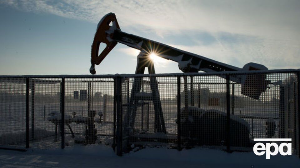 13 лютого ціна на нафту марки Brent упала майже на $1