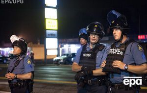 Правоохранители задержали двух человек, однако потом выяснилось, что один из задержанных не имеет отношения к стрельбе