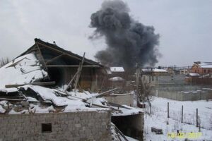 По информации местных жителей, в данный момент в северо-западной части города виден столб черного дыма