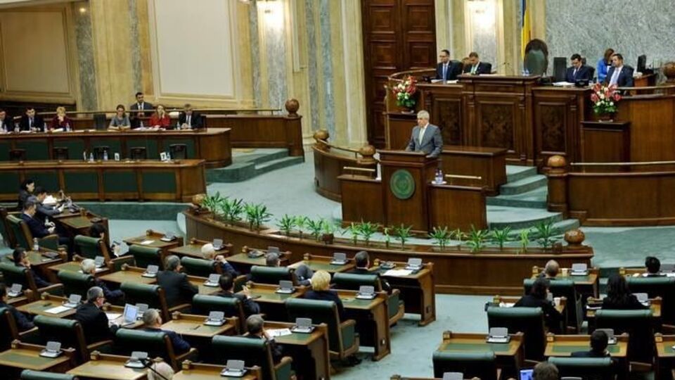 Сенат Румынии поддержал президента