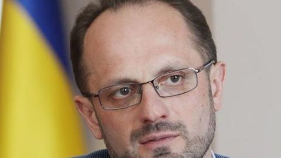 Безсмертный: Почему сейчас едут на Донбасс представители большинства стран НАТО, чтобы научиться воевать с русскими? Что это такое? Обучение