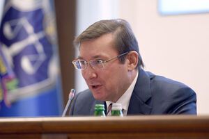 Юрій Луценко не виключив, що нардепів, які ухилилися від сплати податків, можуть притягнути до кримінальної відповідальності