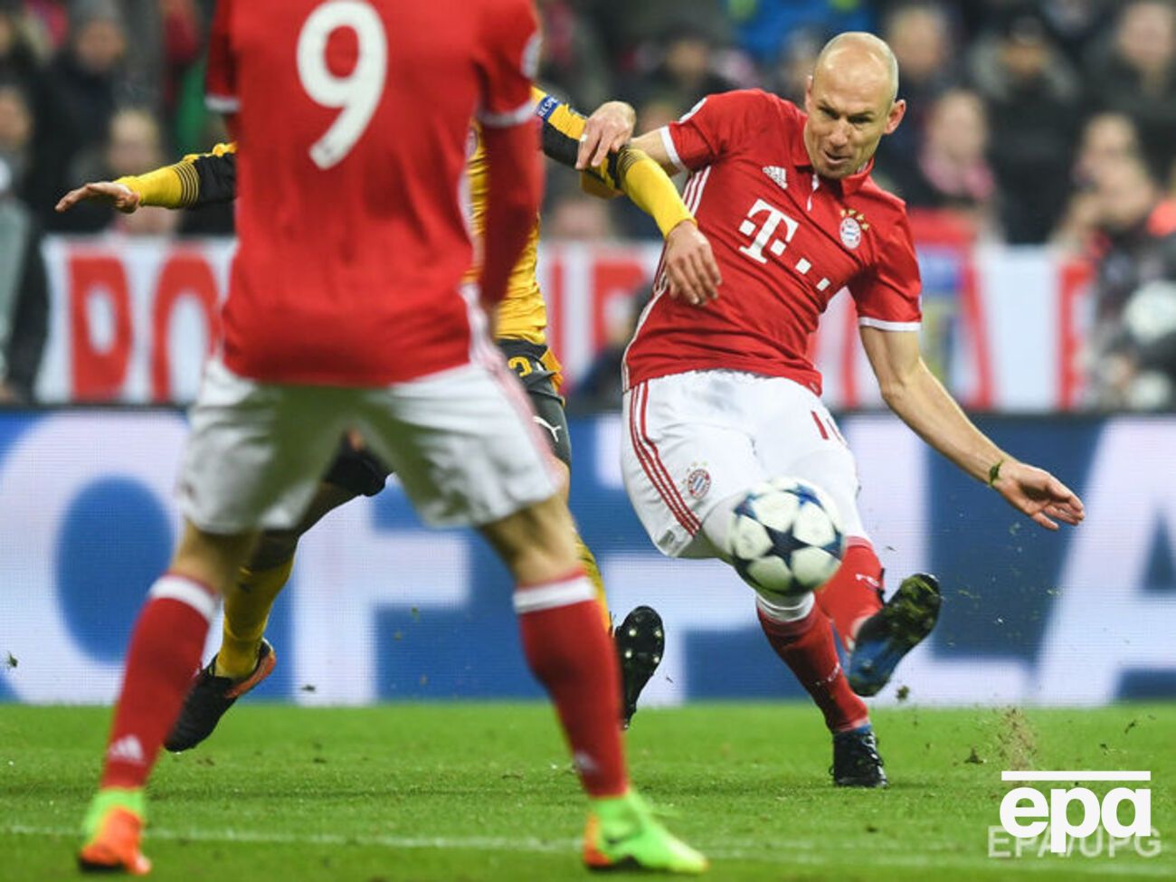 "Бавария" принимала "Арсенал"