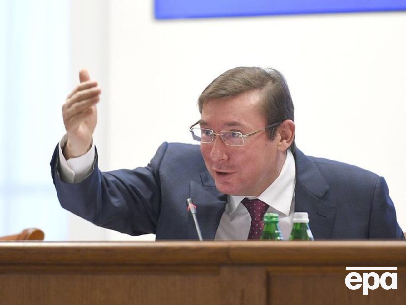 Луценко: В суд направлены обвинительные акты по 30 прокурорским коррупционерам