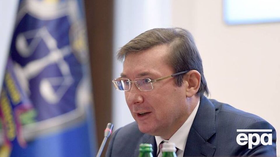 Луценко: Я получил в январе 90 с хвостиком тыс. грн на руки, и поэтому впервые записал это в декларацию