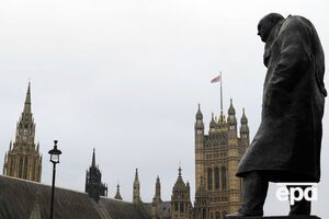 Памятник Черчиллю в Вестминстере