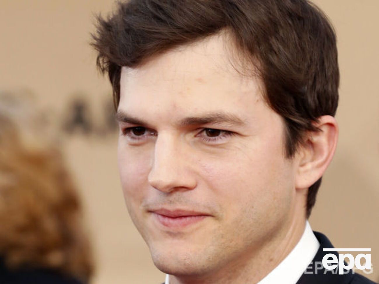 Кутчер встречался с жертвами насилия в разных странах мира