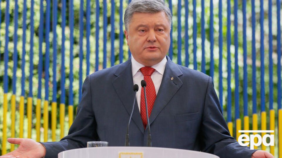 Порошенко вважає, що робити висновки про Євромайдан ще рано