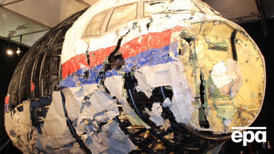 Boeing 777, осуществлявший рейс MH17, потерпел крушение 17 июля 2014 года в Донецкой области