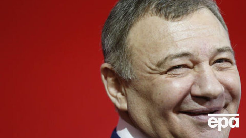 По информации "Дождя", изначально в Германию при помощи этой компании ездили члены семьи Ротенбергов, включая самого Аркадия Ротенберга