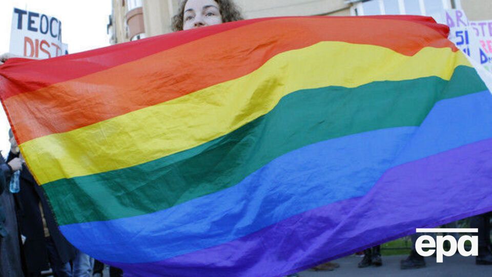 Парламент Фінляндії остаточно дозволив одностатеві шлюби