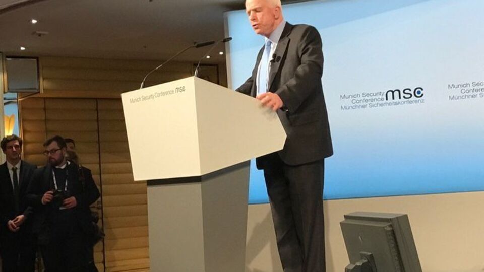 Маккейн підкреслив, що заяви Трампа іноді є суперечливими