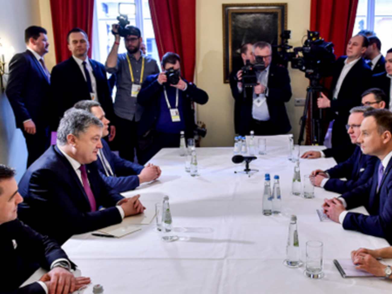 Порошенко и Дуда проводят переговоры в Мюнхене