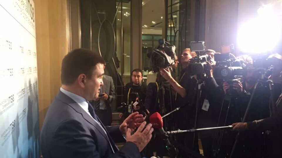 Клімкін подякував міністру закордонних справ Німеччини Зігмару Габріелю, який "за температури 40°С дуже послідовно провів" зустріч у Мюнхені