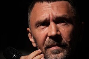 Шнур записал ролик, в котором читает стих