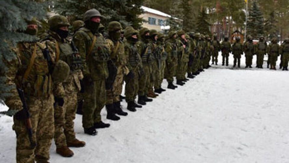 В Авдеевку отправился отряд в составе сотрудников спецподразделений и криминальной полиции