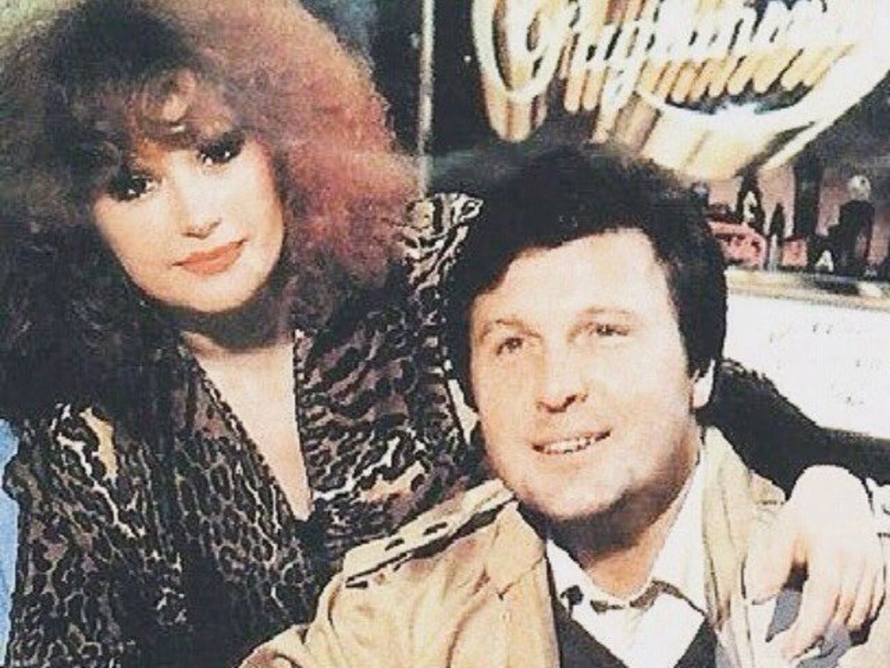 Пугачова: Дорогий мій друже і колего! З Ювілеєм тебе. Здоров'я і радості. Ніколи не забуваю, що ти в деякі моменти мого життя був моїм "амулетом"