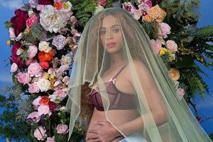 Бейонсе: Ми хотіли б поділитися любов'ю і щастям. Ми отримали подвійне благословення. Неймовірно вдячні, що наша сім'я збільшиться на дві людини