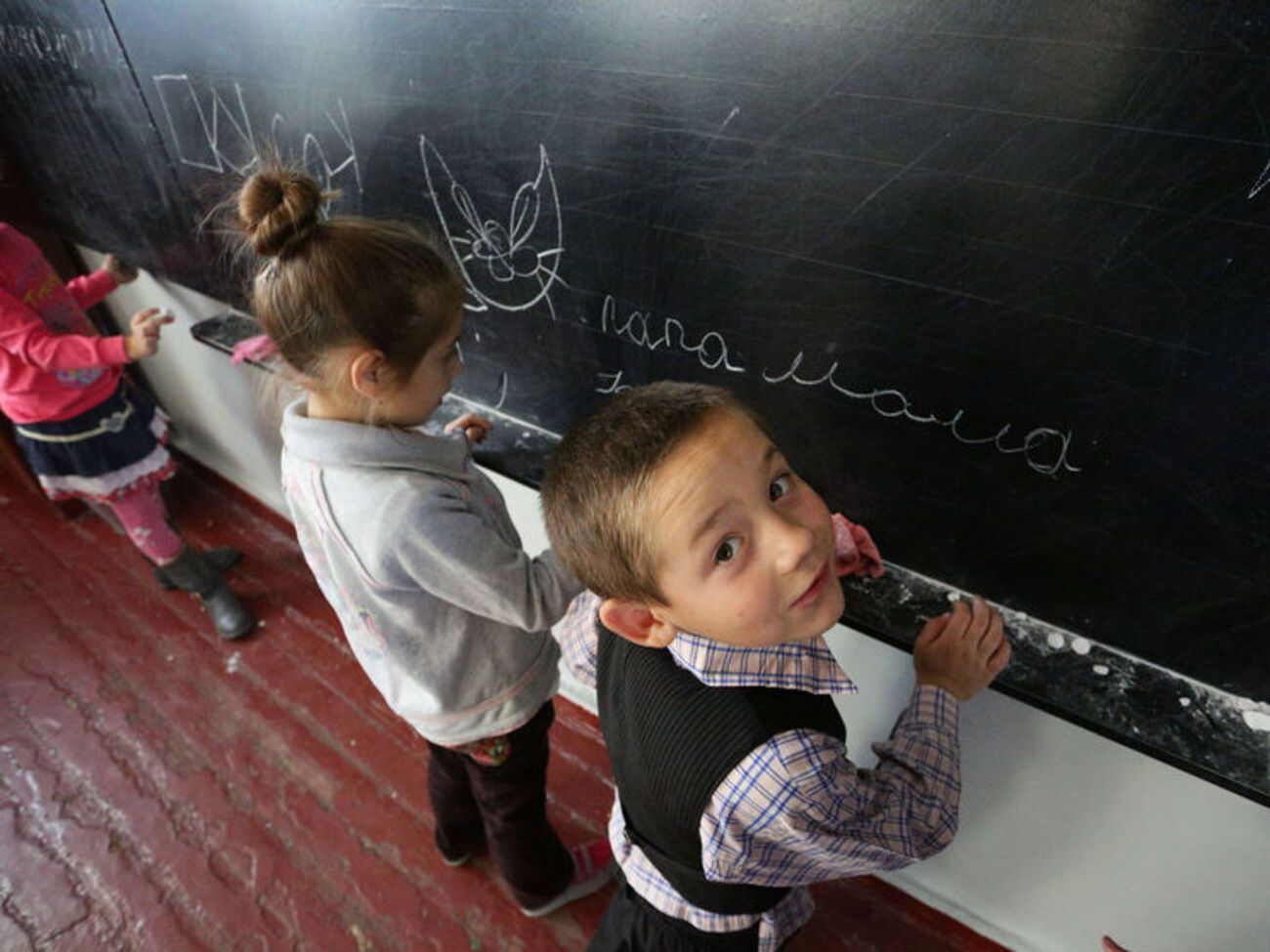 В районі Авдіївки через бойові дії закрито шість шкіл і чотири дитячі садки