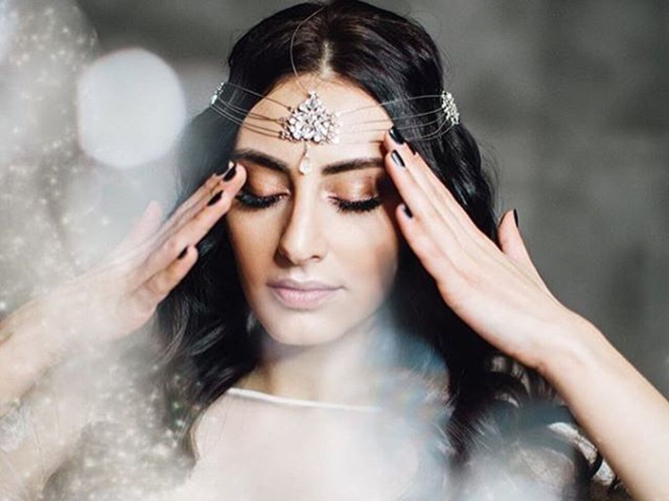 Роза Аль-Намрі показала весільні кадри