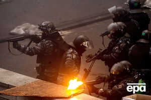 "Чую залп: бах-бах-бах! Метрів за п'ять – беркутівці, зброю прямо на нас наставили. Я навіть не одразу зрозумів, що "бах" мені був. Вони ж усіх підряд розстрілювали"